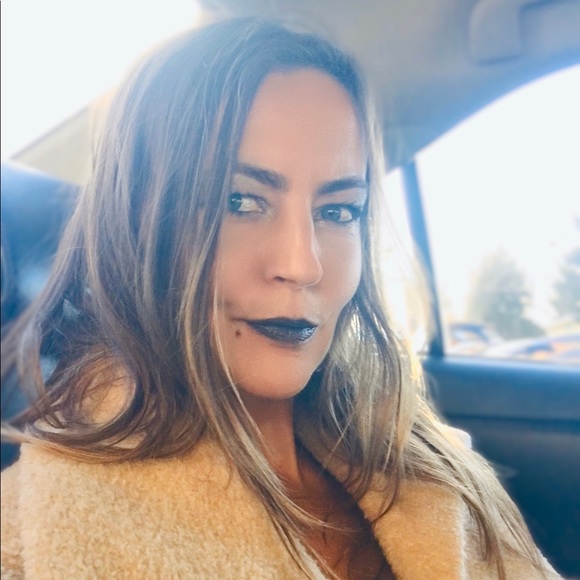 Meet Your Posher - Picture 8 of 8